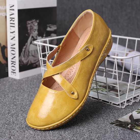 Women Cross Strap Solid Color Casual Comfy Flats